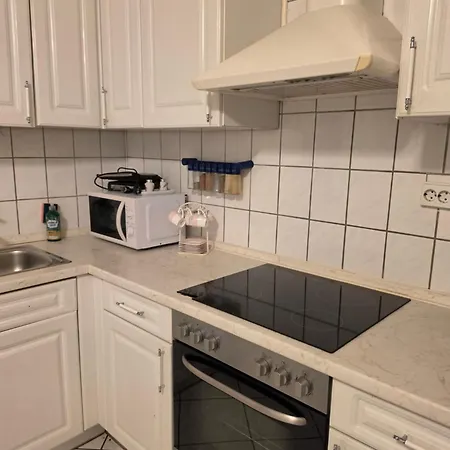 Apartman Mit Garten *