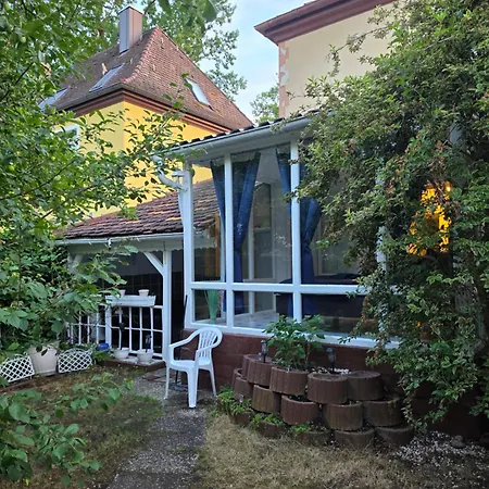 Mit Garten Apartman